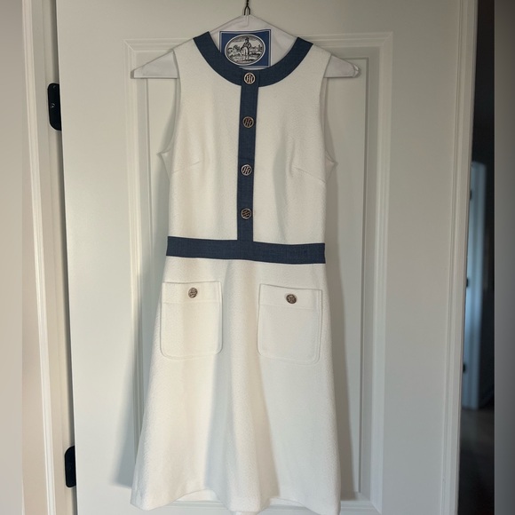 Tommy Hilfiger Dresses & Skirts - Tommy Hilfiger White Contrast Sheath Dress 0P